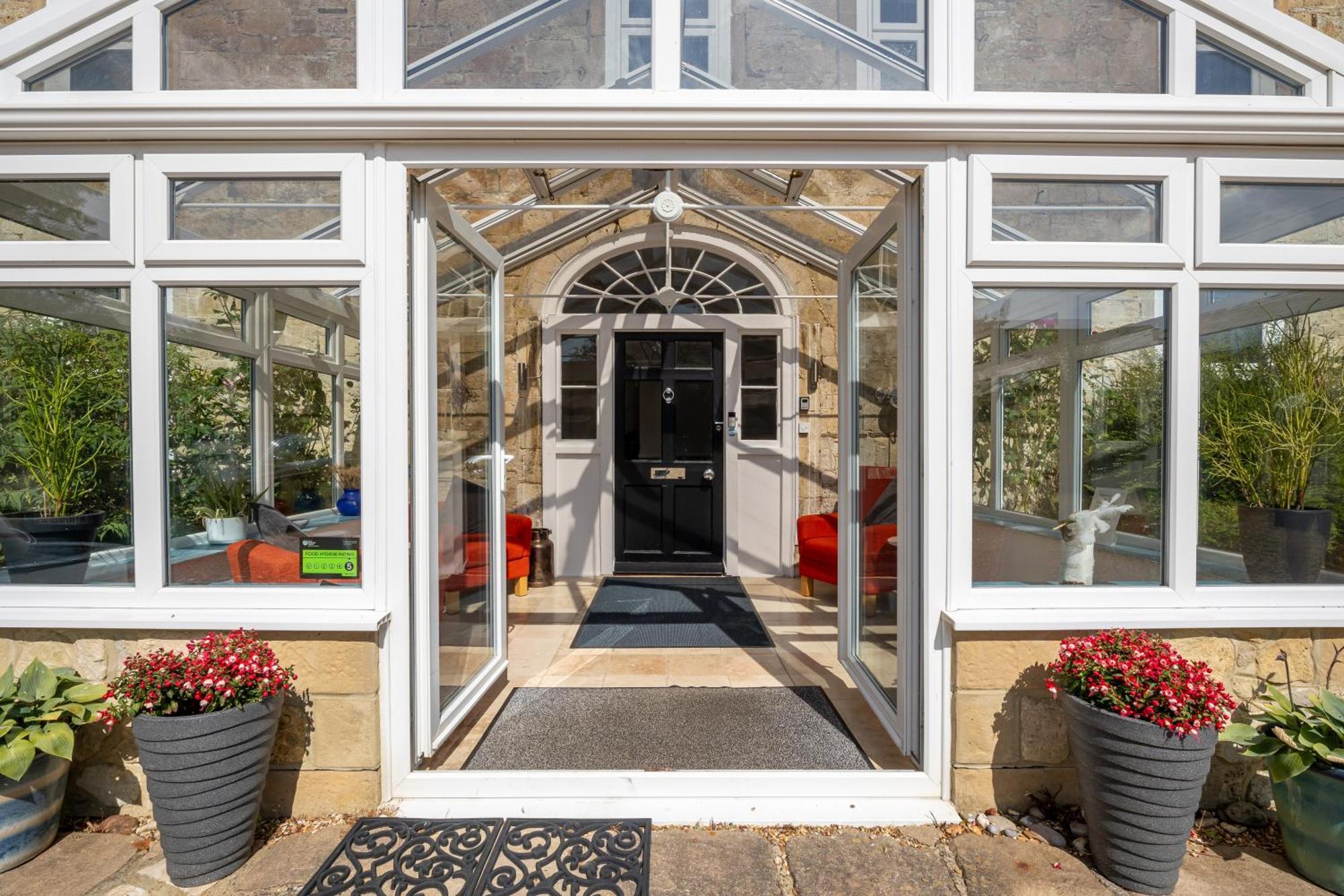 Cosy Wolf Bed & Breakfast Freshwater Exterior foto